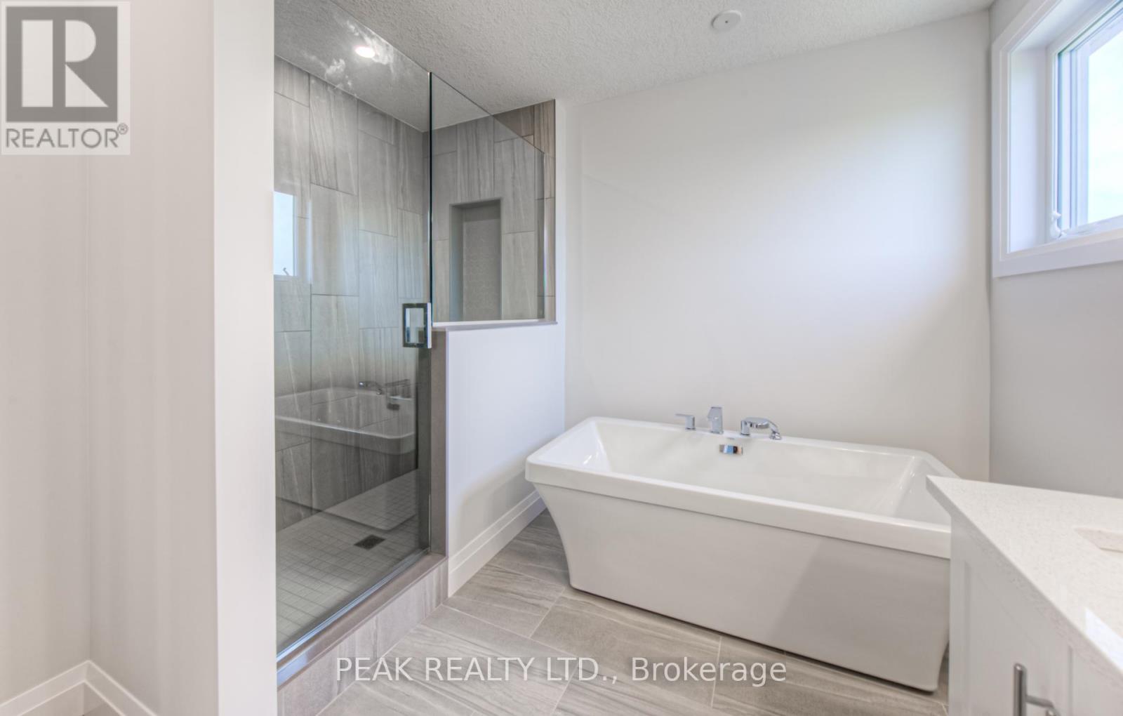 243 Applewood Street, Blandford-Blenheim, Ontario  N0J 1S0 - Photo 24 - X12376383