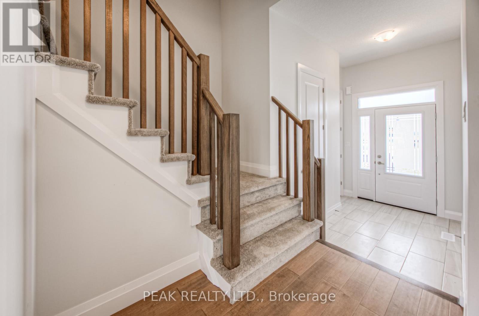 243 Applewood Street, Blandford-Blenheim, Ontario  N0J 1S0 - Photo 6 - X12376383