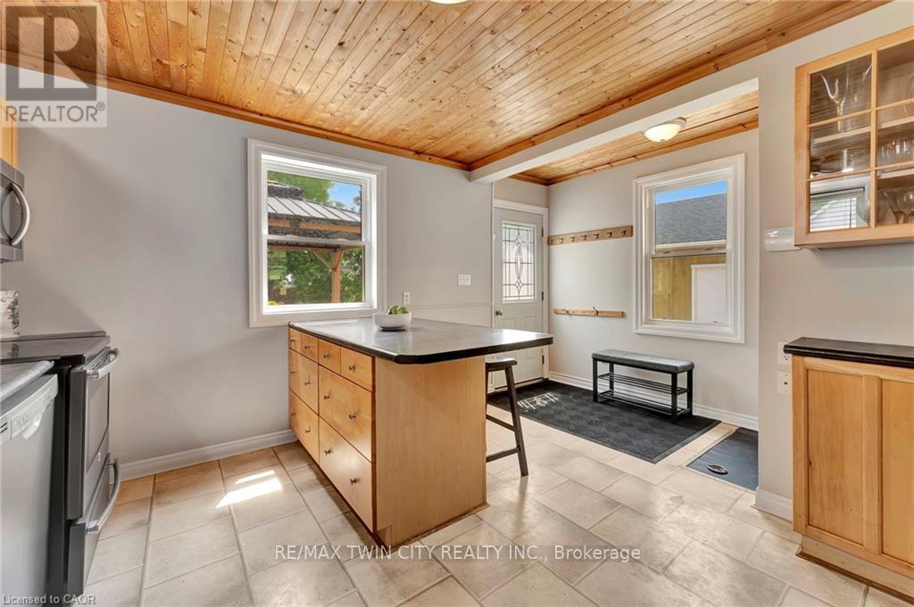 123 Blandford Street, East Zorra-Tavistock, Ontario  N0J 1M0 - Photo 12 - X12376416