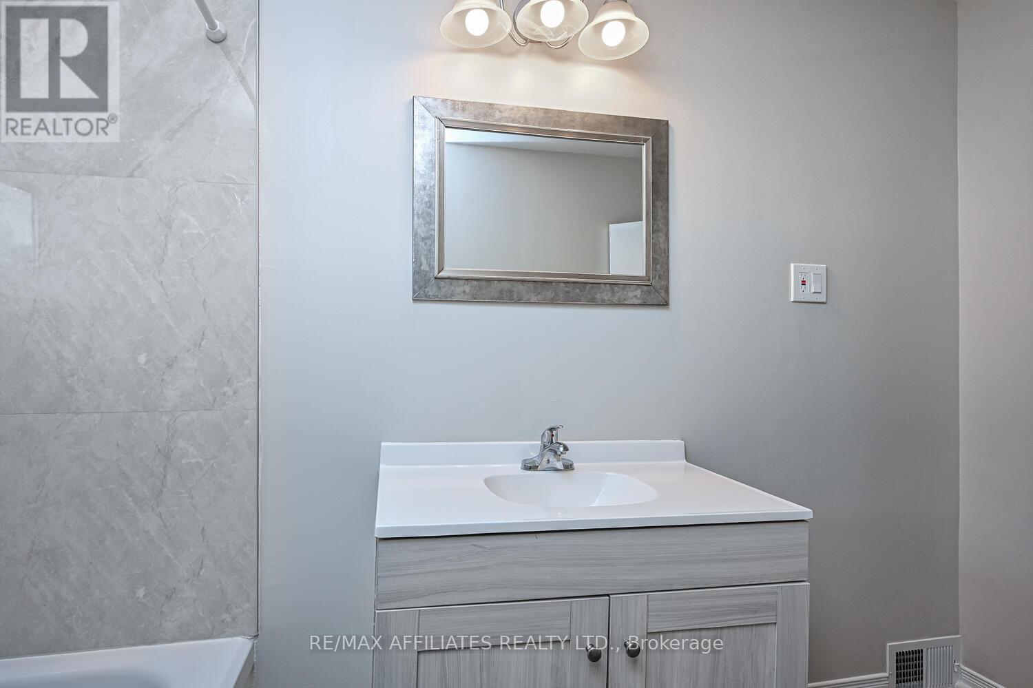 8 Winnifred Street N, Smiths Falls, Ontario  K7A 2N1 - Photo 25 - X12376505