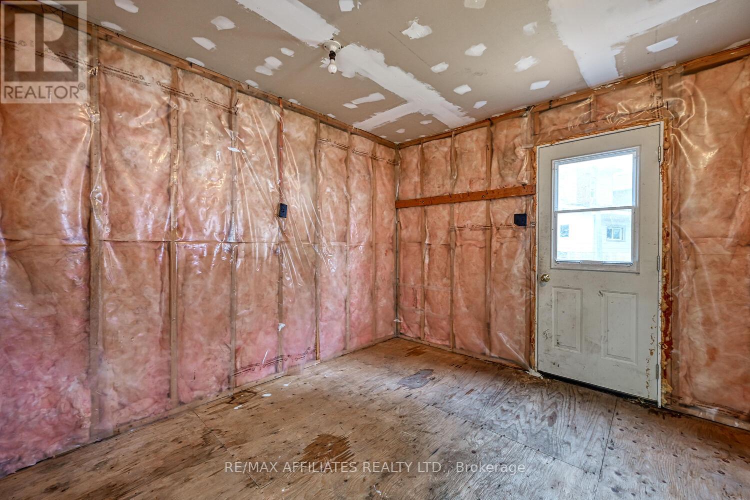 8 Winnifred Street N, Smiths Falls, Ontario  K7A 2N1 - Photo 33 - X12376505