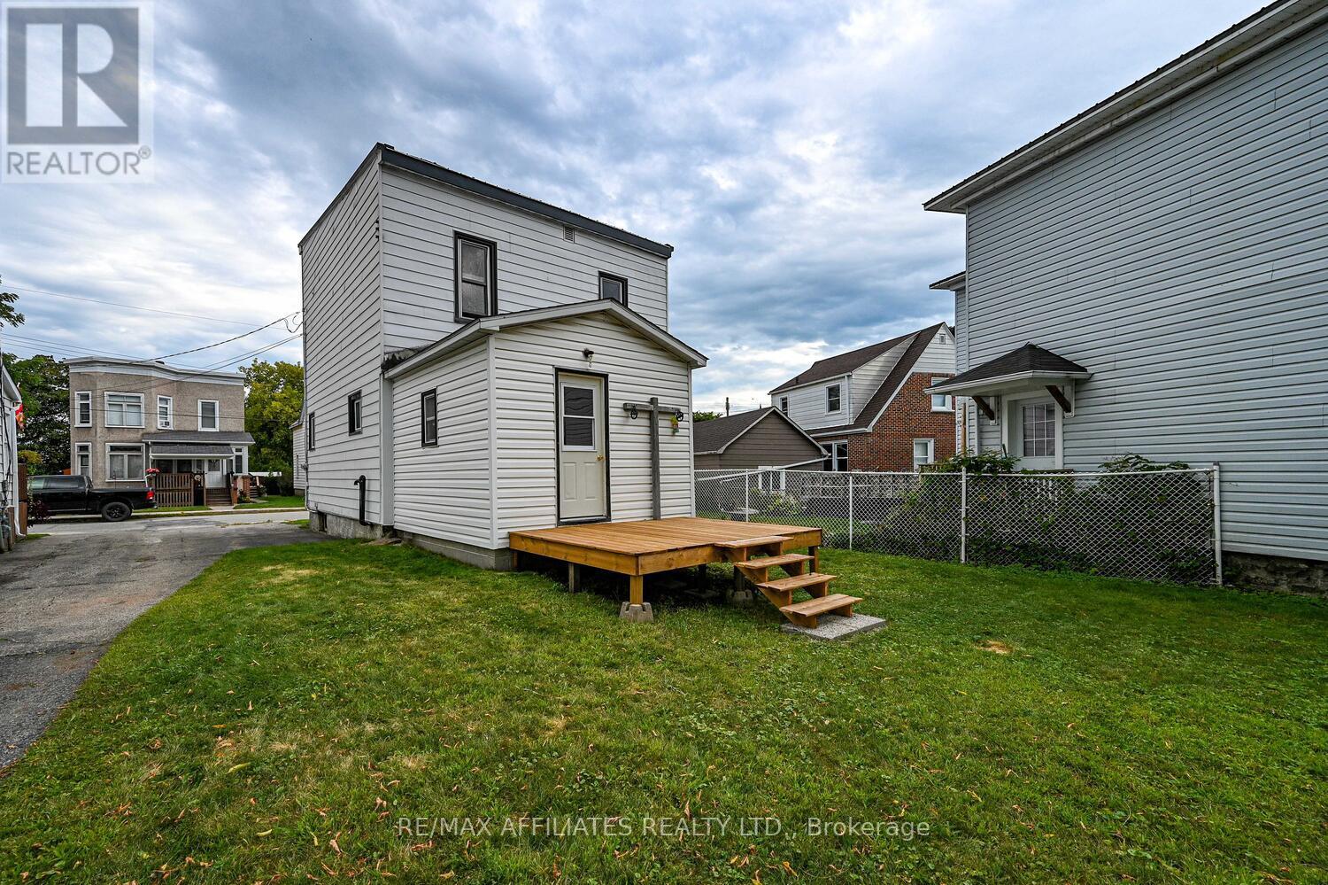 8 Winnifred Street N, Smiths Falls, Ontario  K7A 2N1 - Photo 35 - X12376505