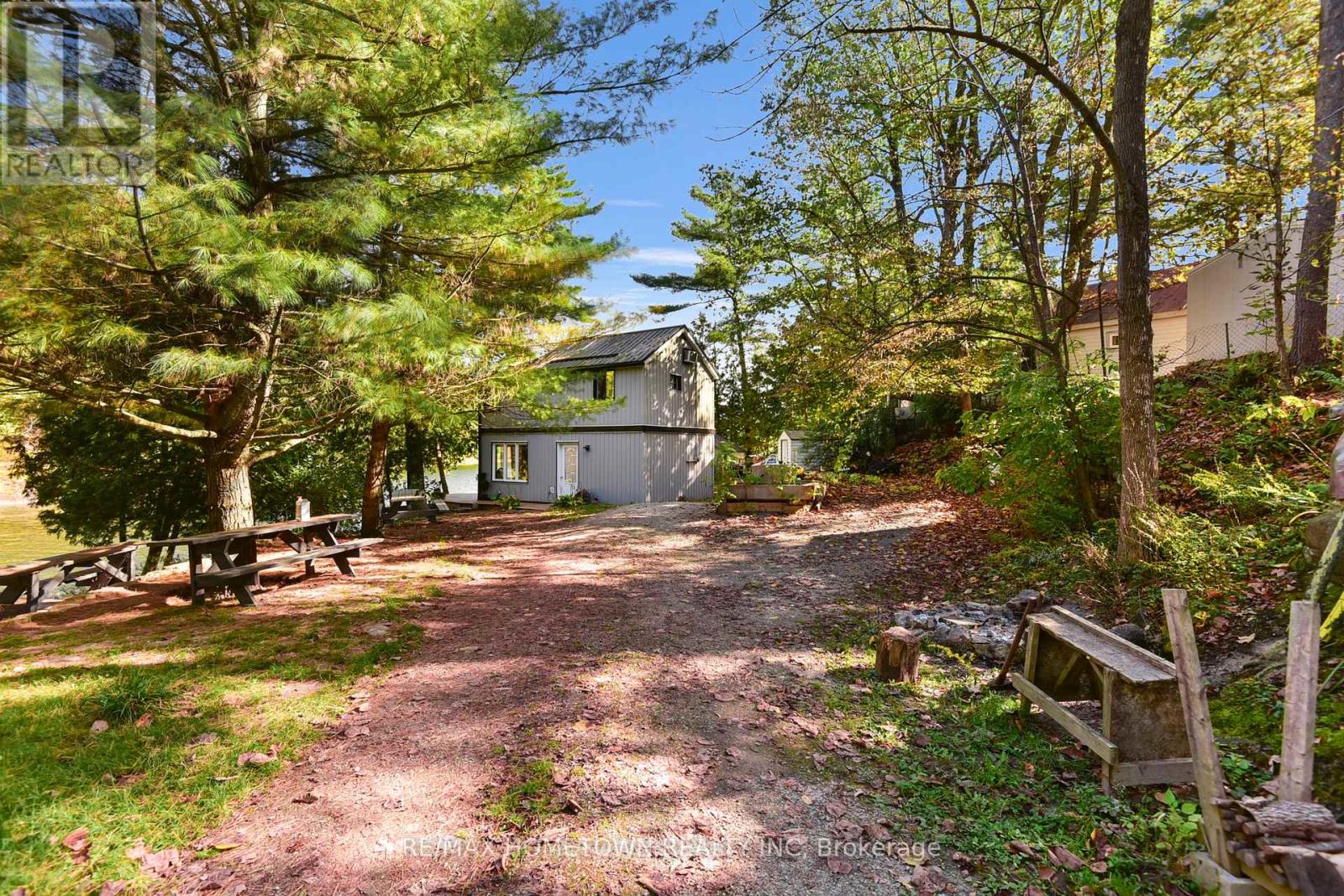 961 Narrows Lane, Leeds And The Thousand Islands, Ontario  K0E 1N0 - Photo 2 - X12376503