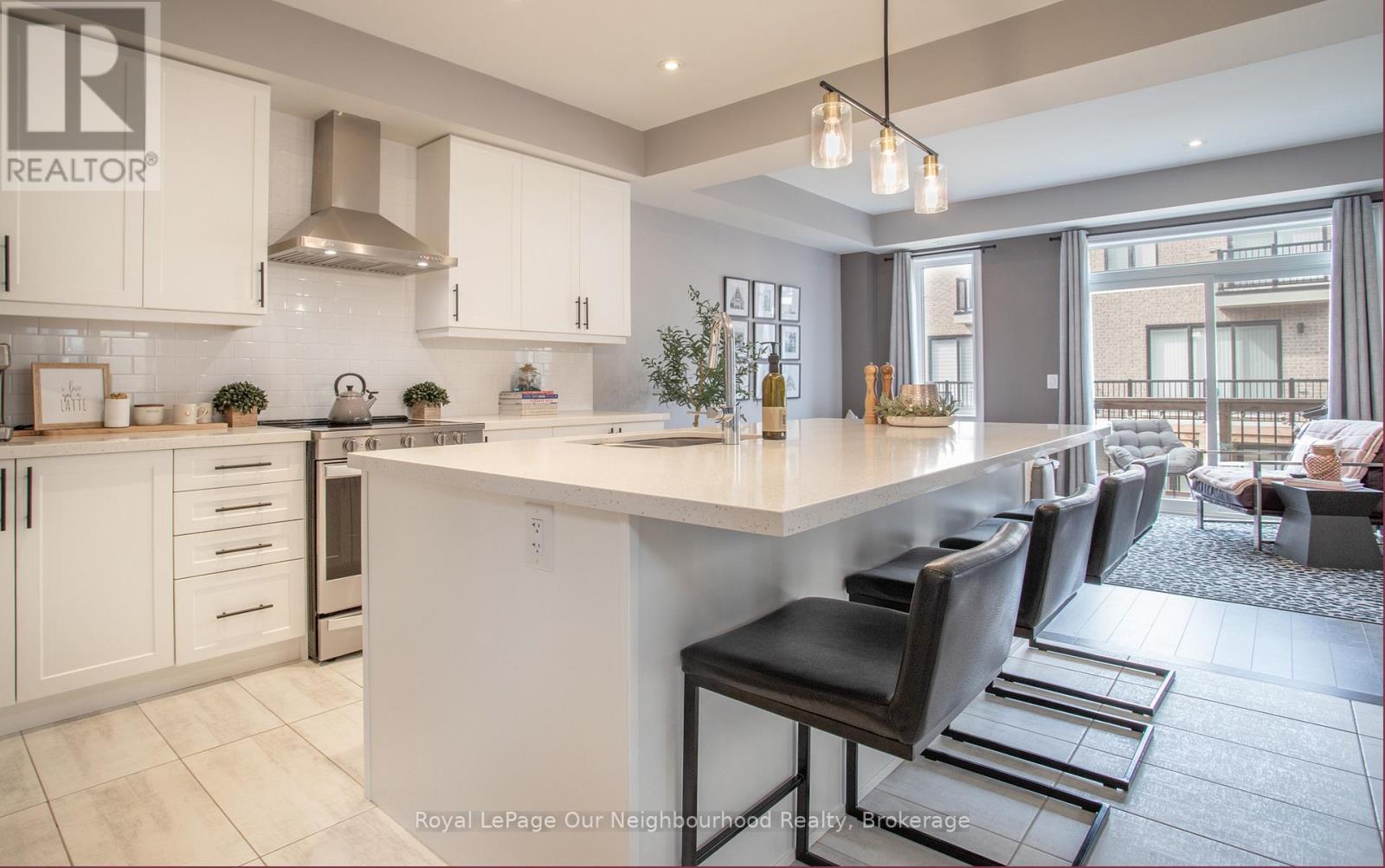 95 Dorian Drive, Whitby, Ontario  L1P 0C8 - Photo 12 - E12376493