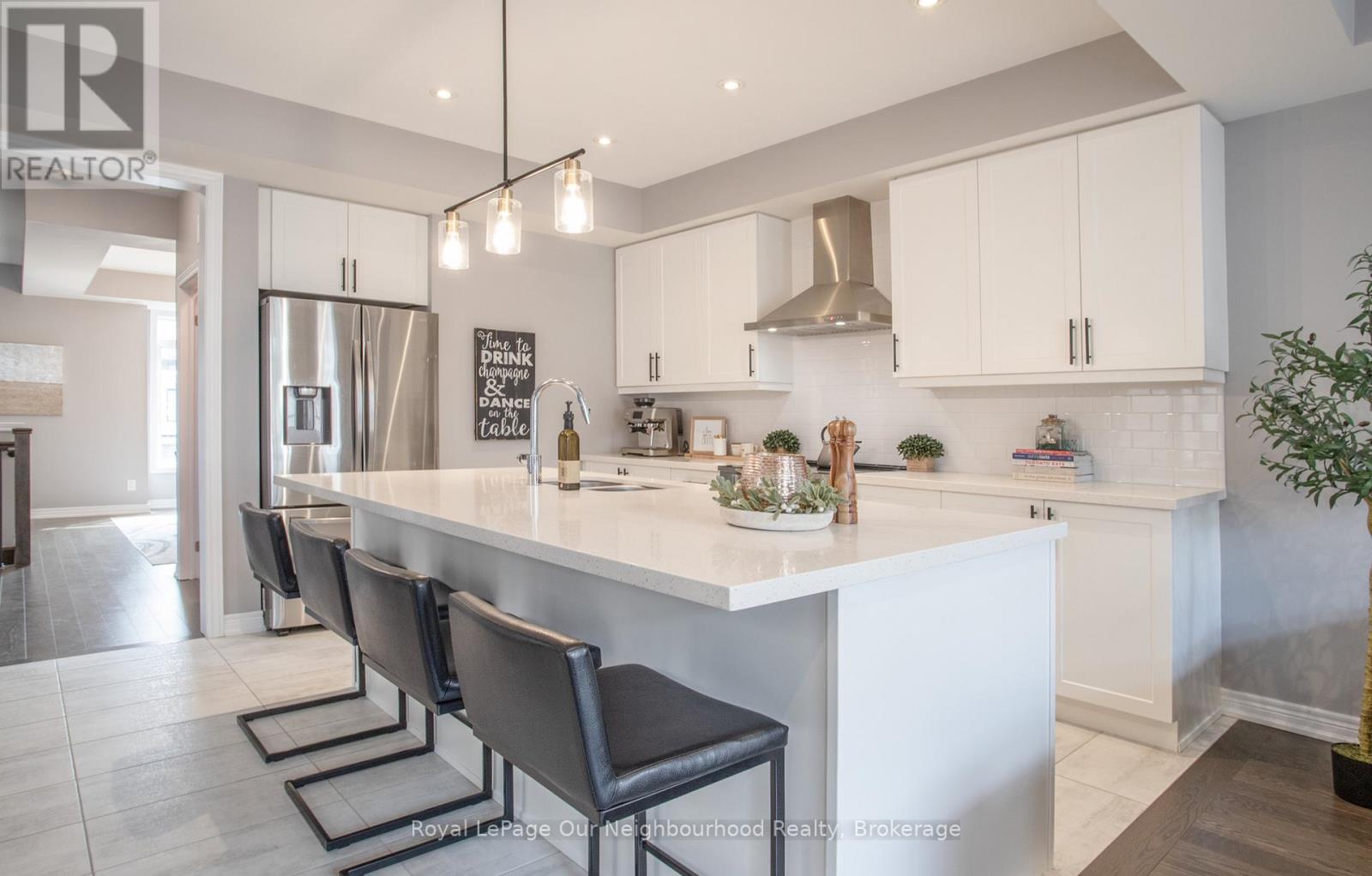 95 Dorian Drive, Whitby, Ontario  L1P 0C8 - Photo 18 - E12376493