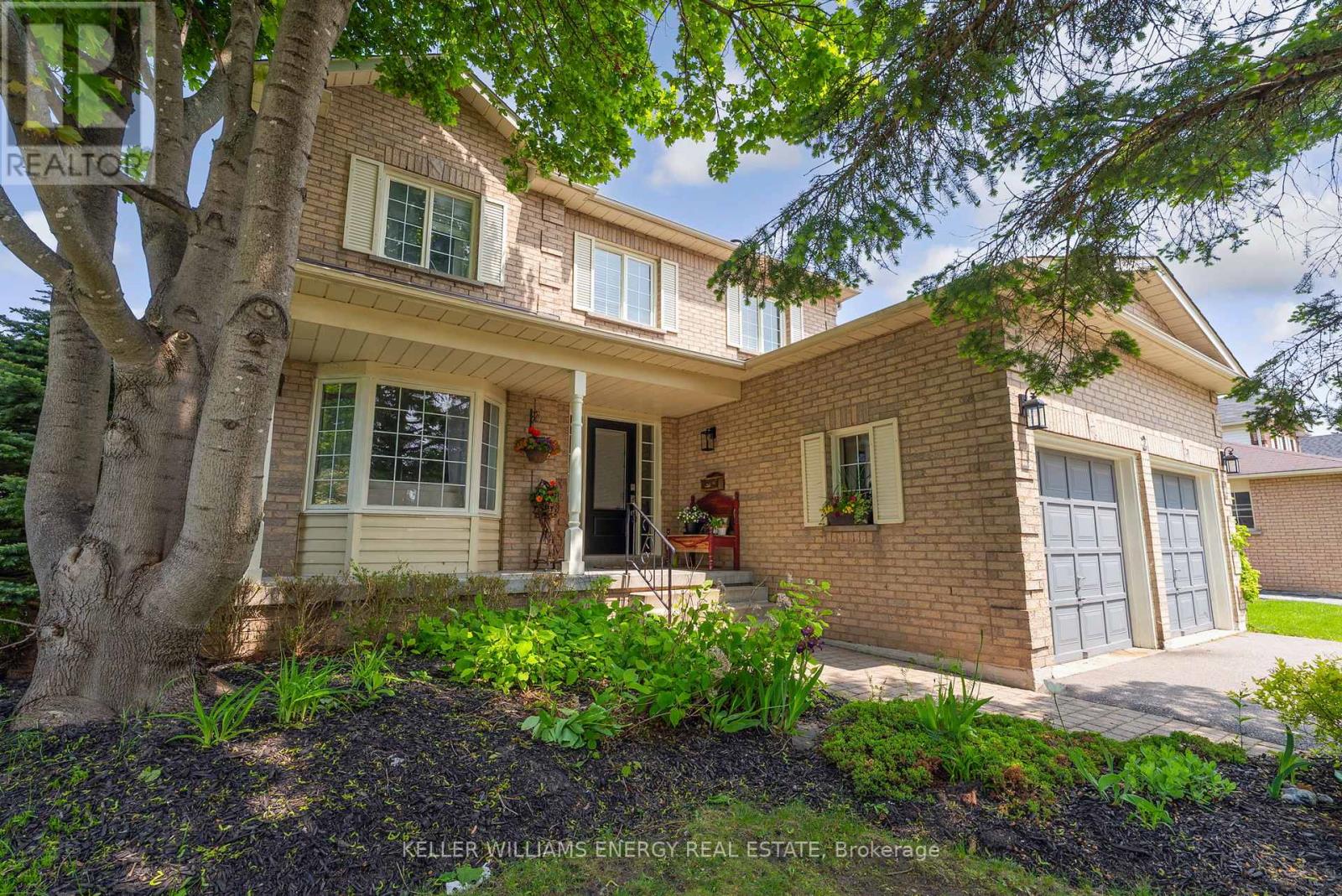 2 Resnik Drive, Clarington, Ontario  L1B 1K5 - Photo 1 - E12376513