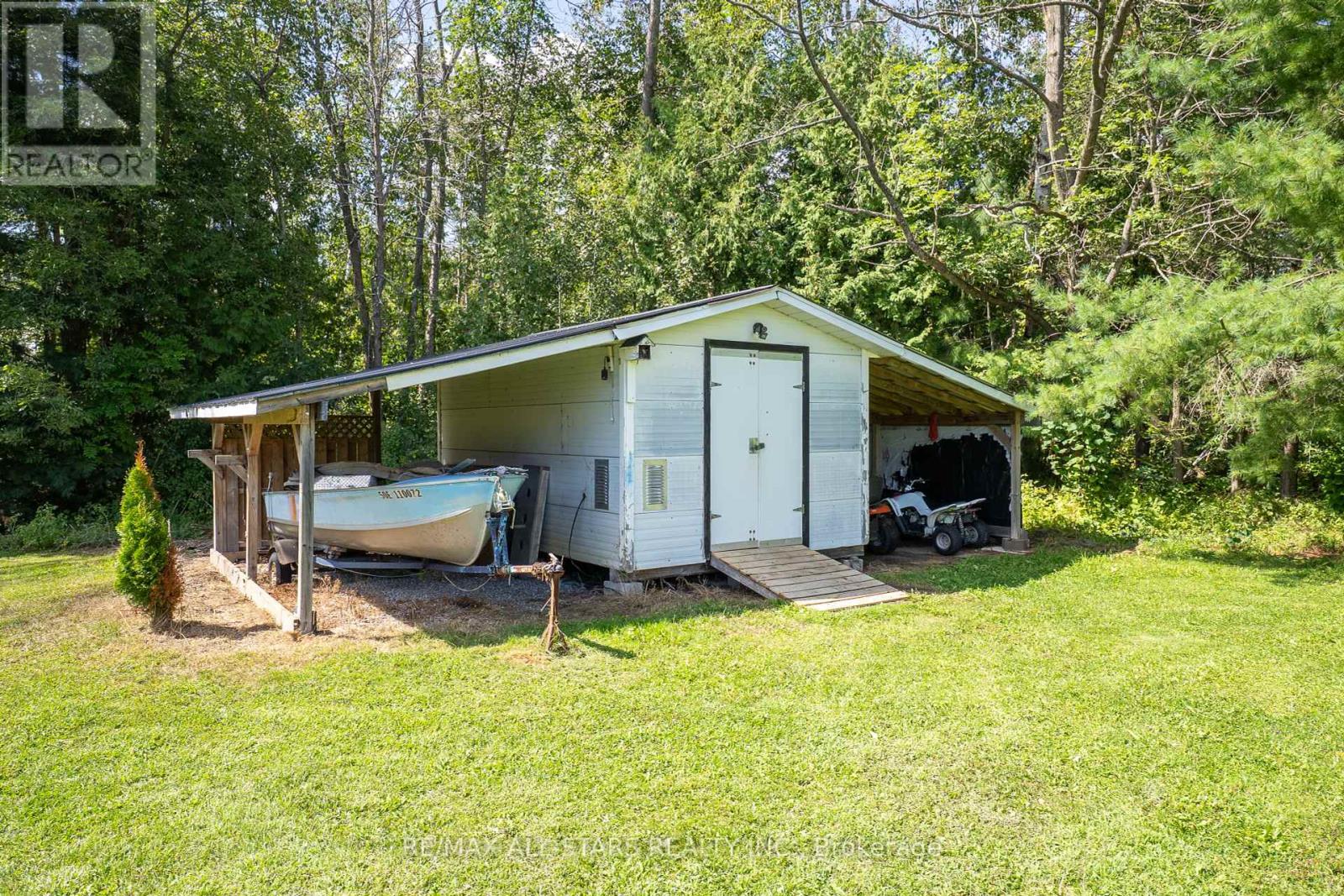 6077 Hwy 35, Kawartha Lakes, Ontario  K0M 1N0 - Photo 22 - X12376520