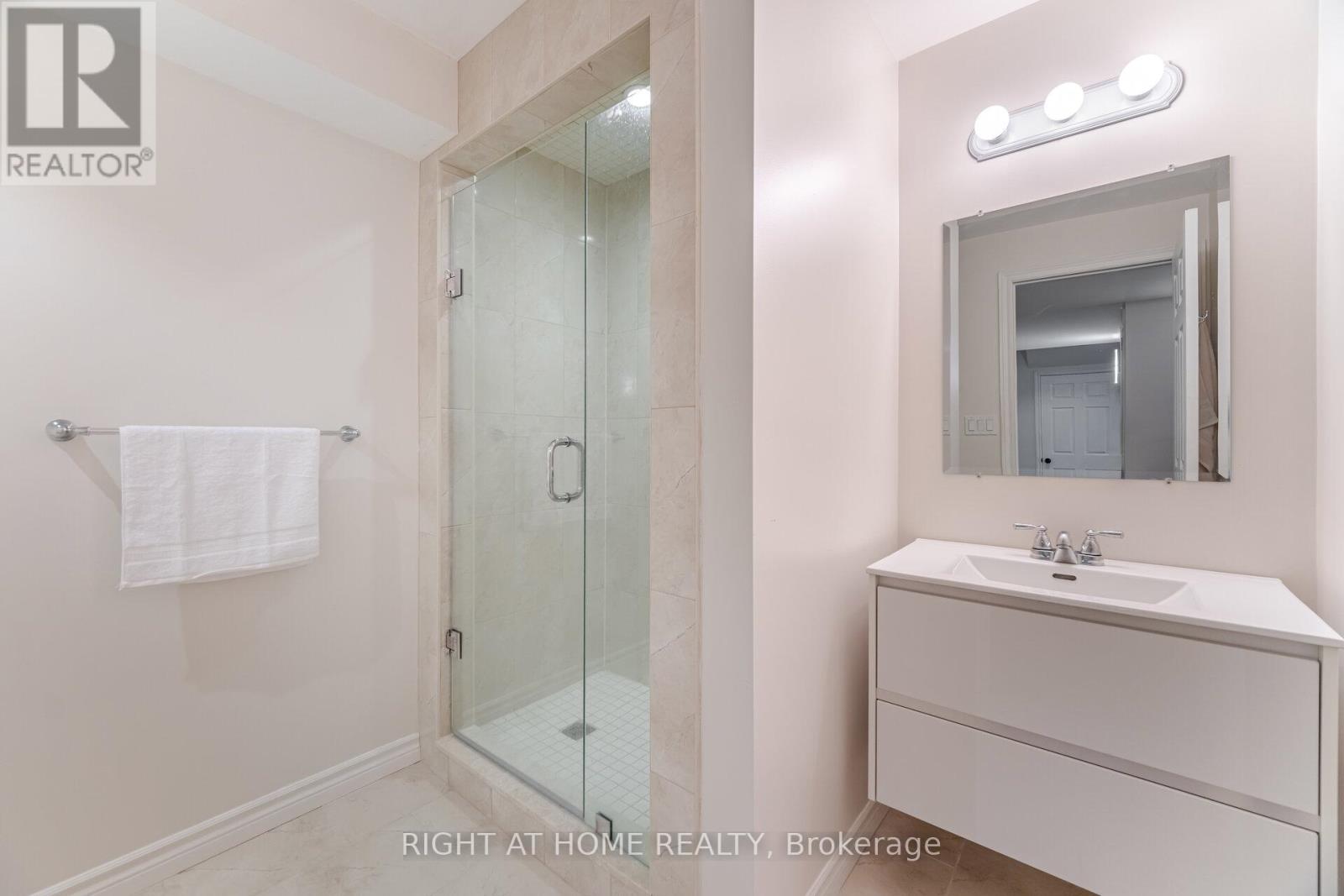 132 Coker Crescent, Guelph/eramosa, Ontario  N0B 2K0 - Photo 36 - X12340993