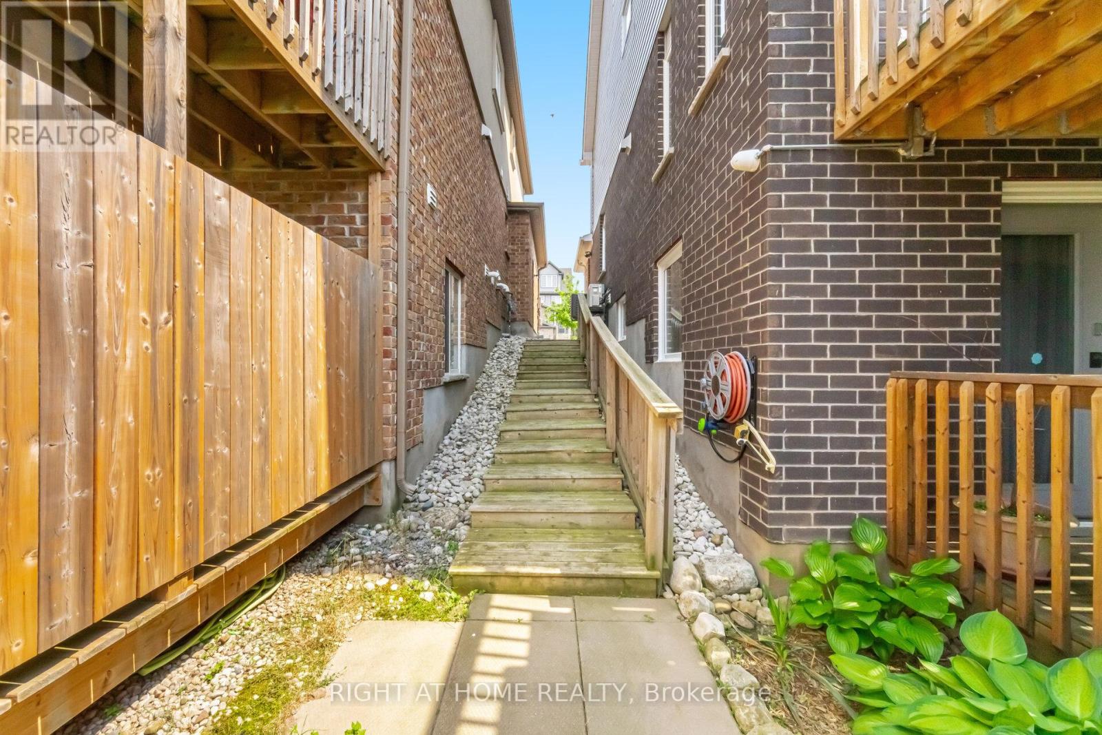 132 Coker Crescent, Guelph/eramosa, Ontario  N0B 2K0 - Photo 40 - X12340993