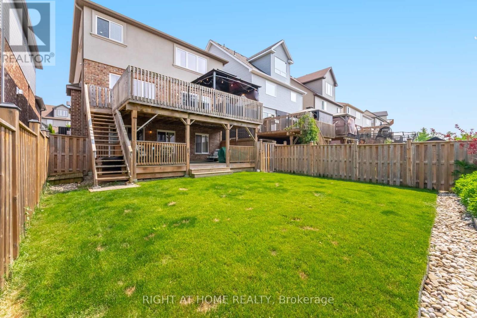 132 Coker Crescent, Guelph/eramosa, Ontario  N0B 2K0 - Photo 41 - X12340993