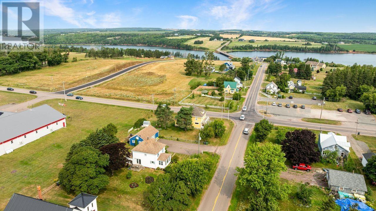 4305 Grahams Road, New London, Prince Edward Island  C0B 1M0 - Photo 3 - 202522218