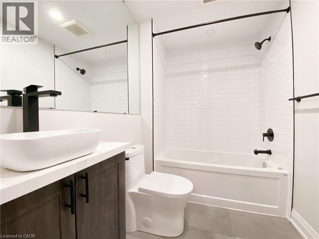 588 Barton Street E Unit# 4, Hamilton, Ontario  L8L 2Z5 - Photo 3 - 40752323