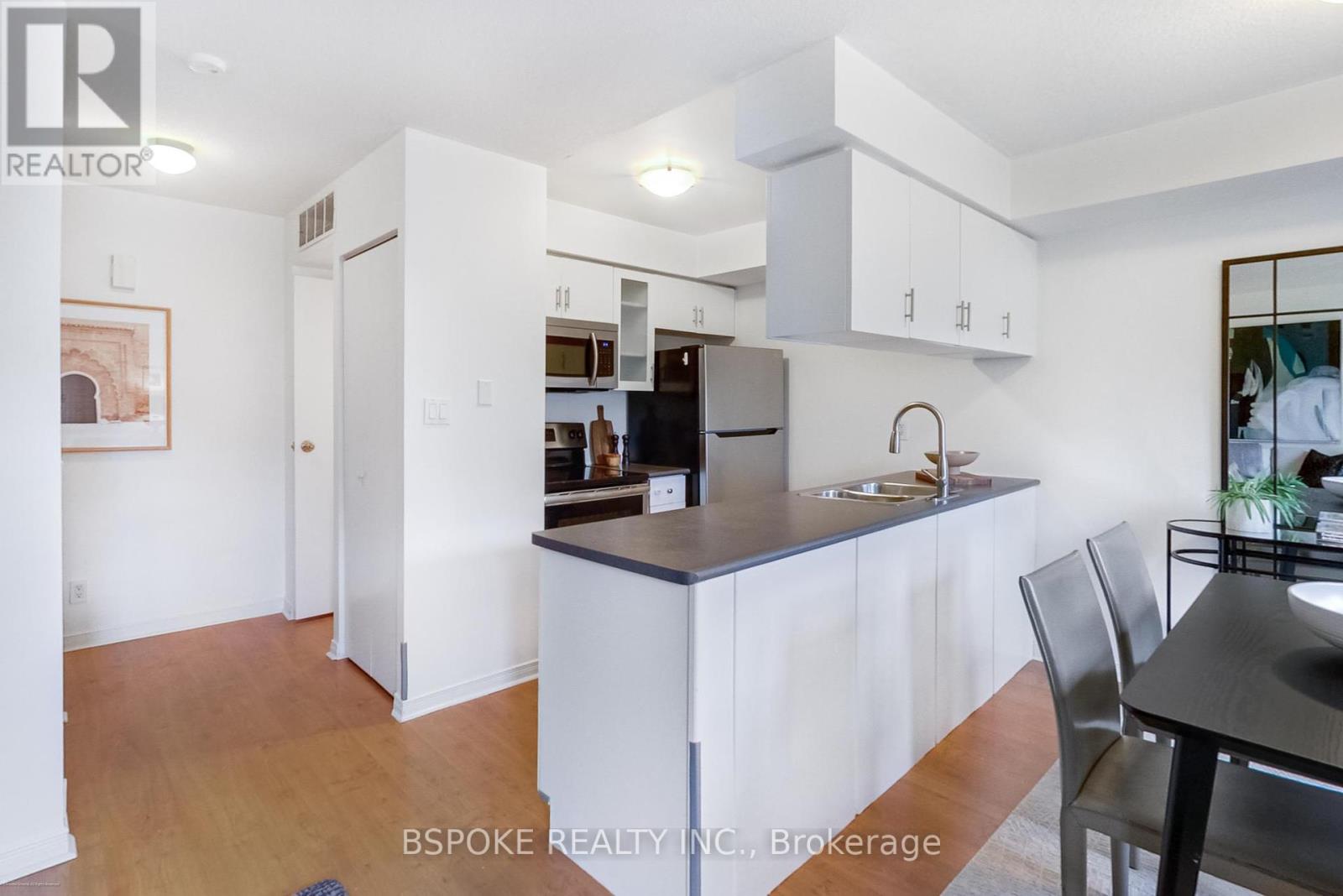 1030 - 54 East Liberty Street, Toronto (Niagara), Ontario  M6K 3P3 - Photo 8 - C12376529