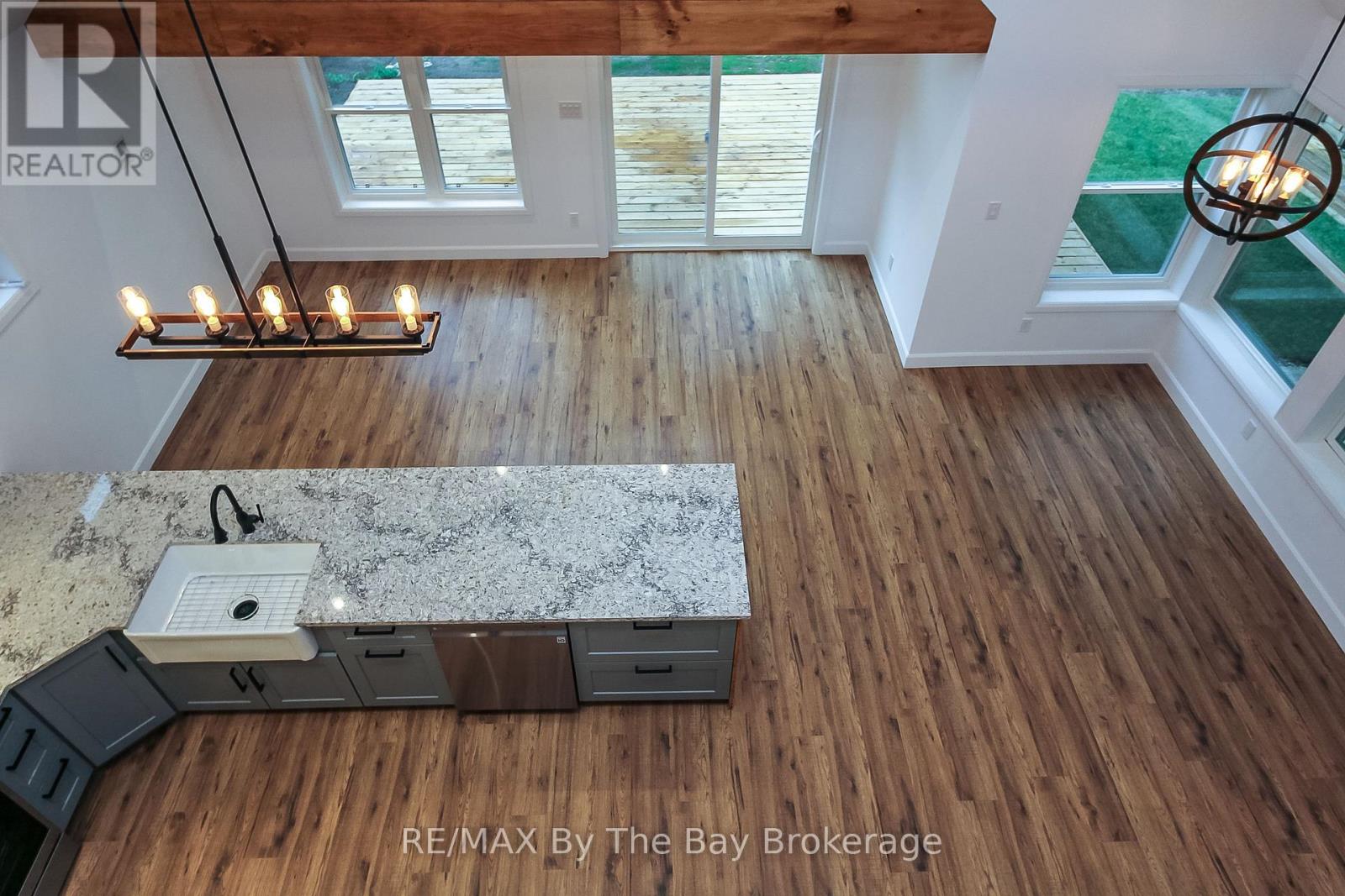 181 Knox Road E, Wasaga Beach, Ontario  L9Z 2T6 - Photo 38 - S12376607