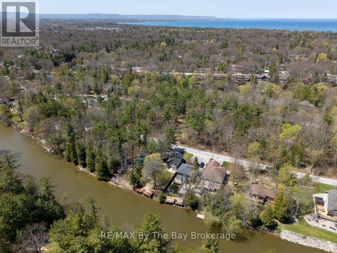 181 Knox Road E, Wasaga Beach, Ontario  L9Z 2T6 - Photo 49 - S12376607