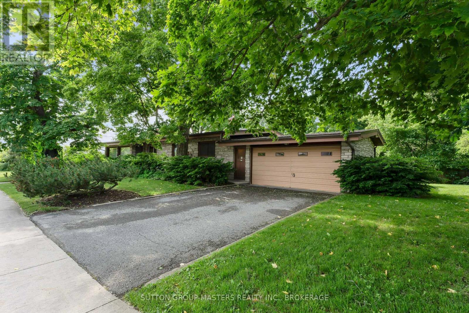 2 Churchill Street, Kingston, Ontario  K7M 2K5 - Photo 2 - X12376594