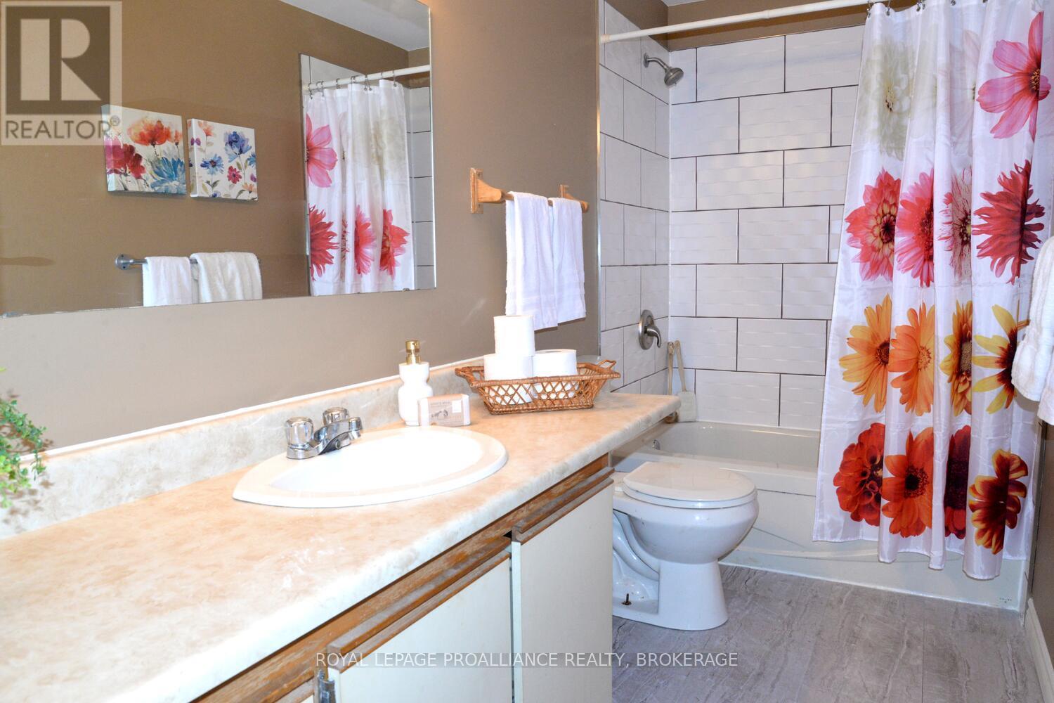 5 South Street, Loyalist, Ontario  K0H 2H0 - Photo 17 - X12376763
