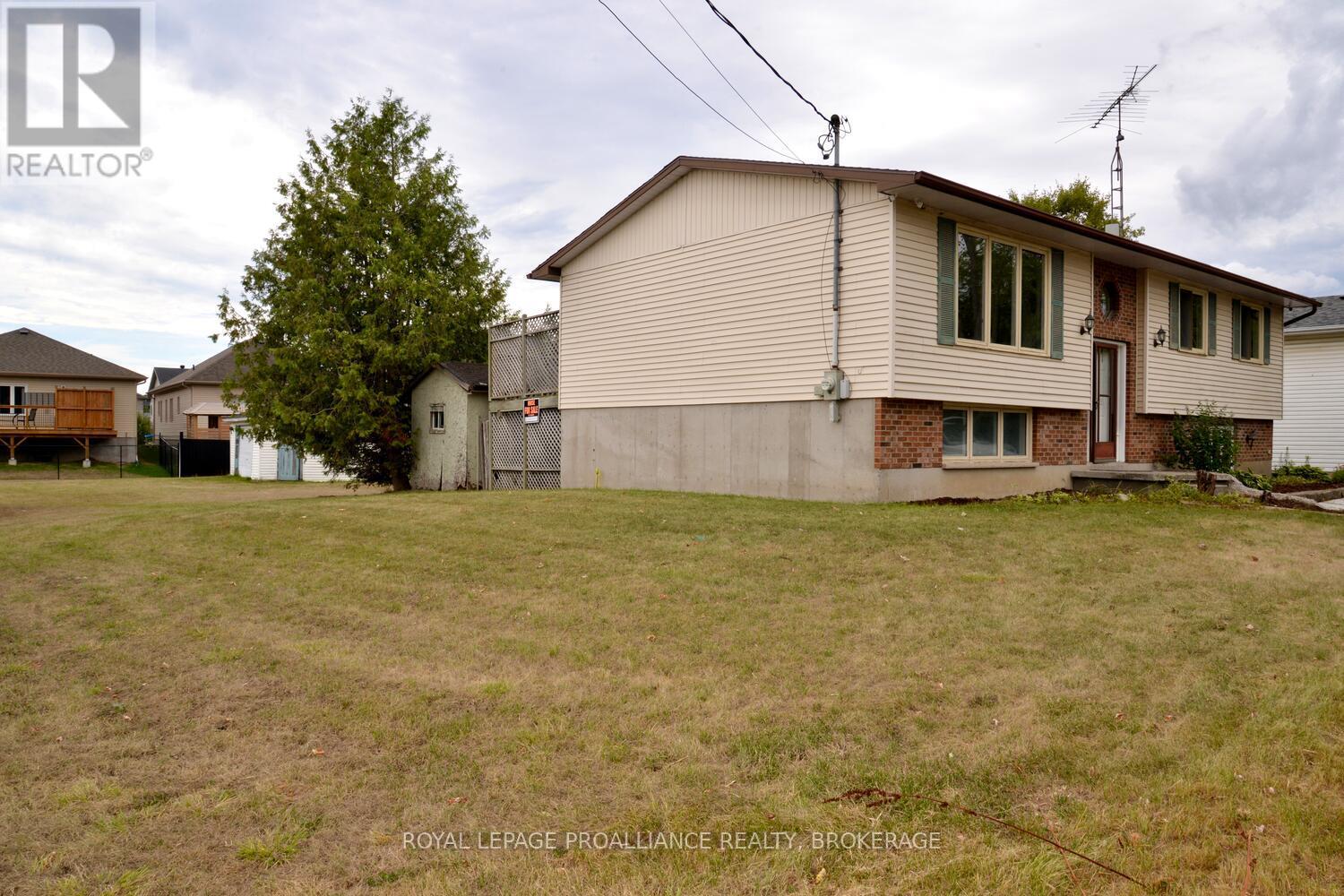 5 South Street, Loyalist, Ontario  K0H 2H0 - Photo 33 - X12376763