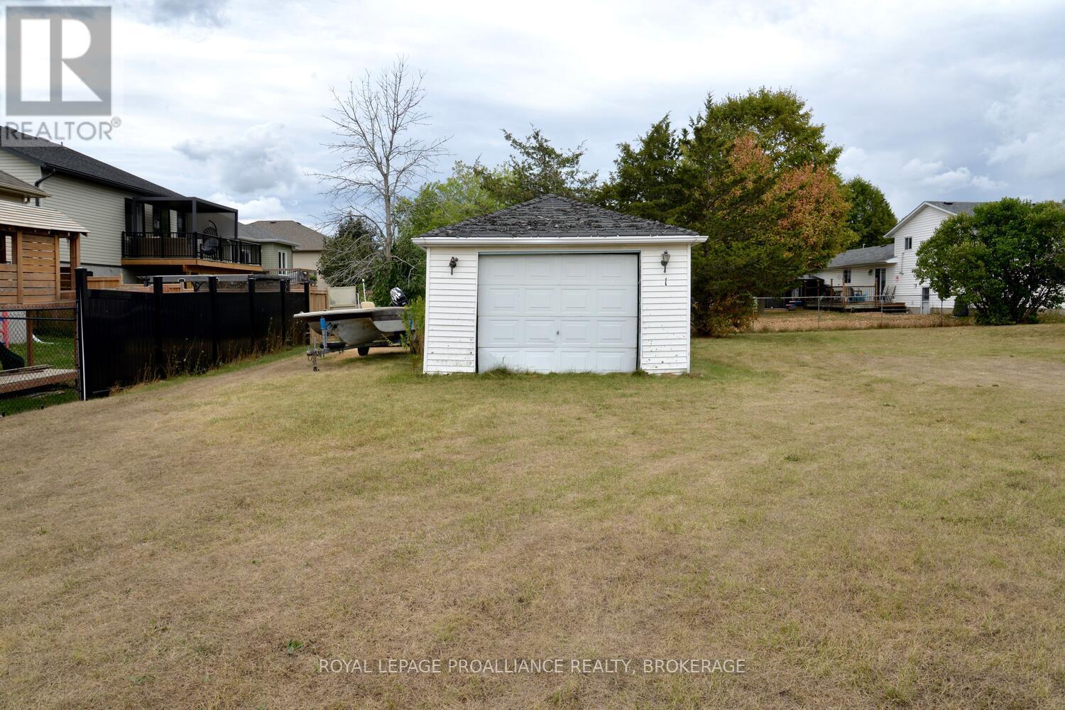 5 South Street, Loyalist, Ontario  K0H 2H0 - Photo 35 - X12376763