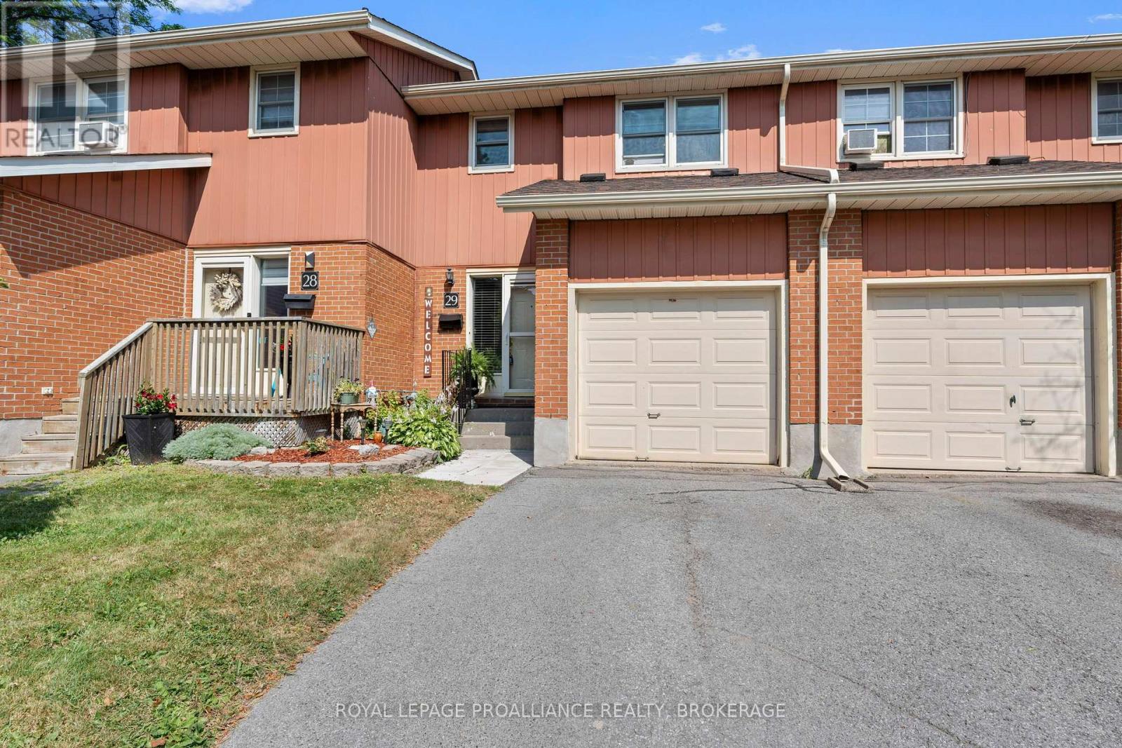 29 - 19 Macpherson Avenue, Kingston, Ontario  K7M 6W4 - Photo 3 - X12376826