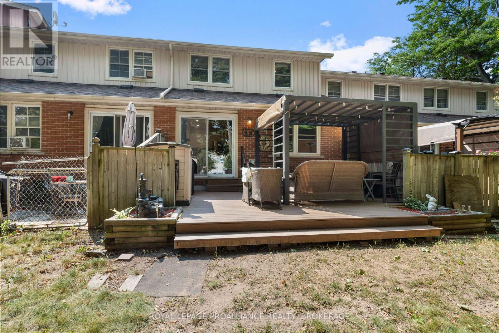 29 - 19 Macpherson Avenue, Kingston, Ontario  K7M 6W4 - Photo 31 - X12376826