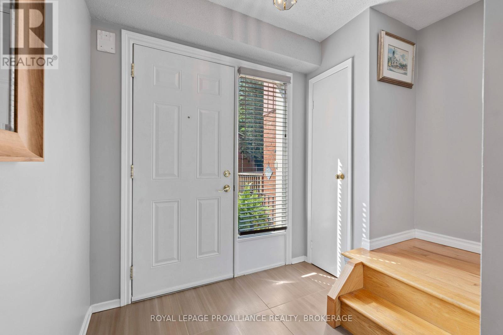 29 - 19 Macpherson Avenue, Kingston, Ontario  K7M 6W4 - Photo 6 - X12376826