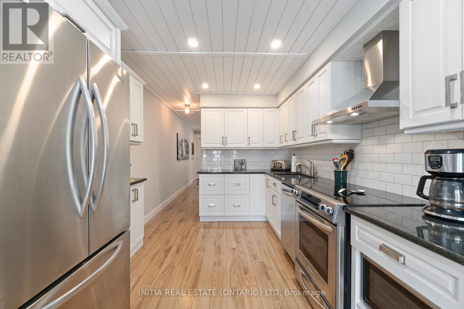 11 - 5 River Road, Lambton Shores (Grand Bend), Ontario  N0M 1T0 - Photo 13 - X12376543