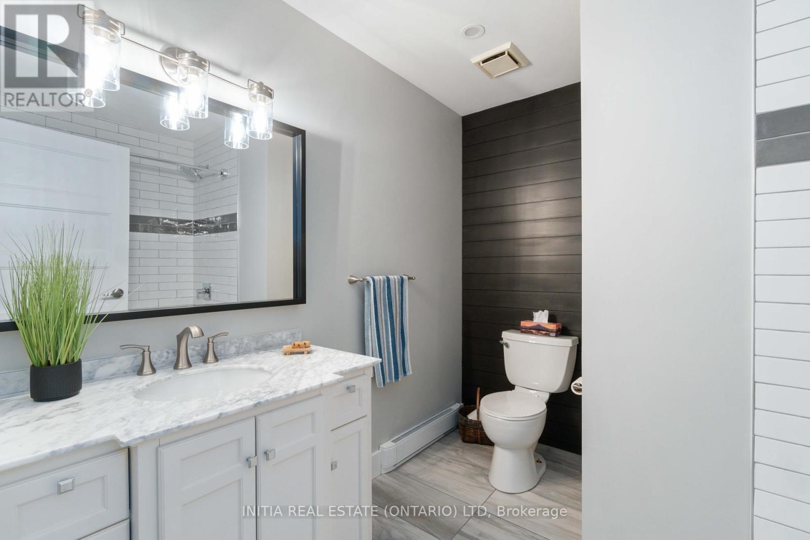 11 - 5 River Road, Lambton Shores (Grand Bend), Ontario  N0M 1T0 - Photo 21 - X12376543