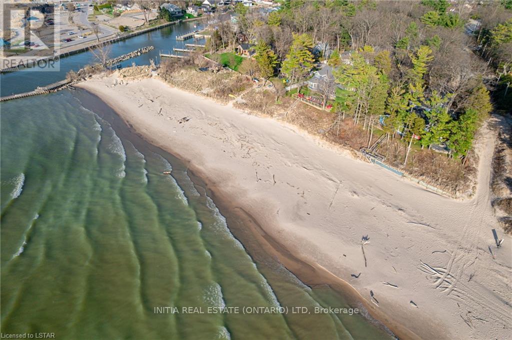 11 - 5 River Road, Lambton Shores (Grand Bend), Ontario  N0M 1T0 - Photo 45 - X12376543