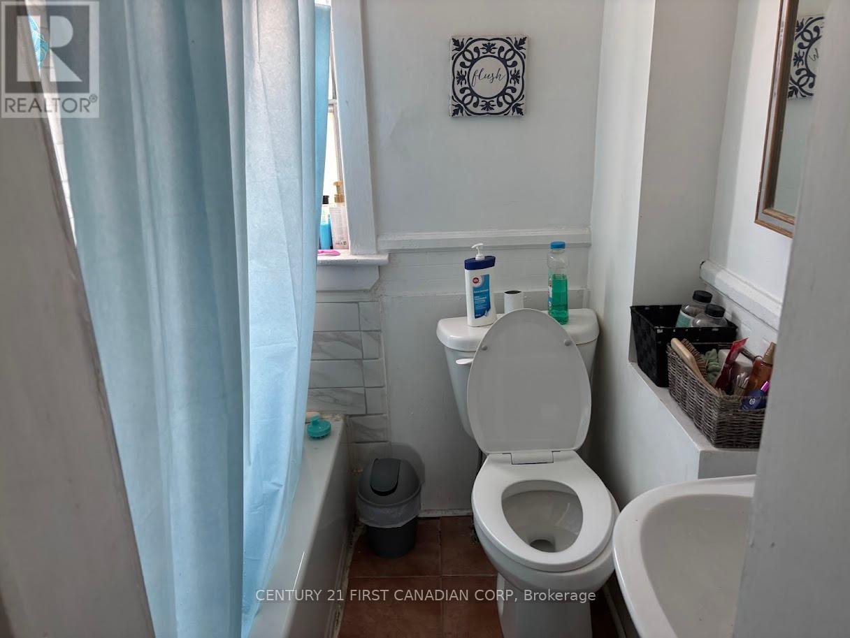 1629 Drouillard Road, Windsor, Ontario  N8Y 2S4 - Photo 14 - X12376584