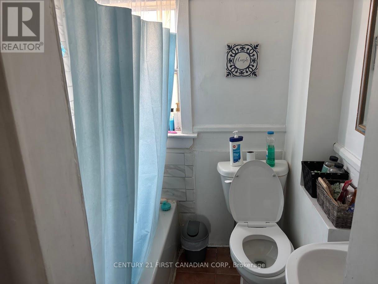 1629 Drouillard Road, Windsor, Ontario  N8Y 2S4 - Photo 15 - X12376584