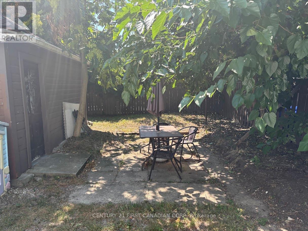 1629 Drouillard Road, Windsor, Ontario  N8Y 2S4 - Photo 4 - X12376584