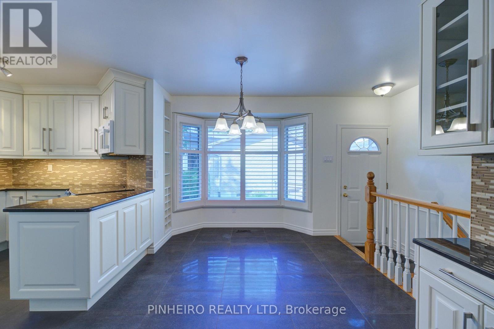 67 Harcroft Crescent, London South, Ontario  N6C 2Z9 - Photo 18 - X12376722