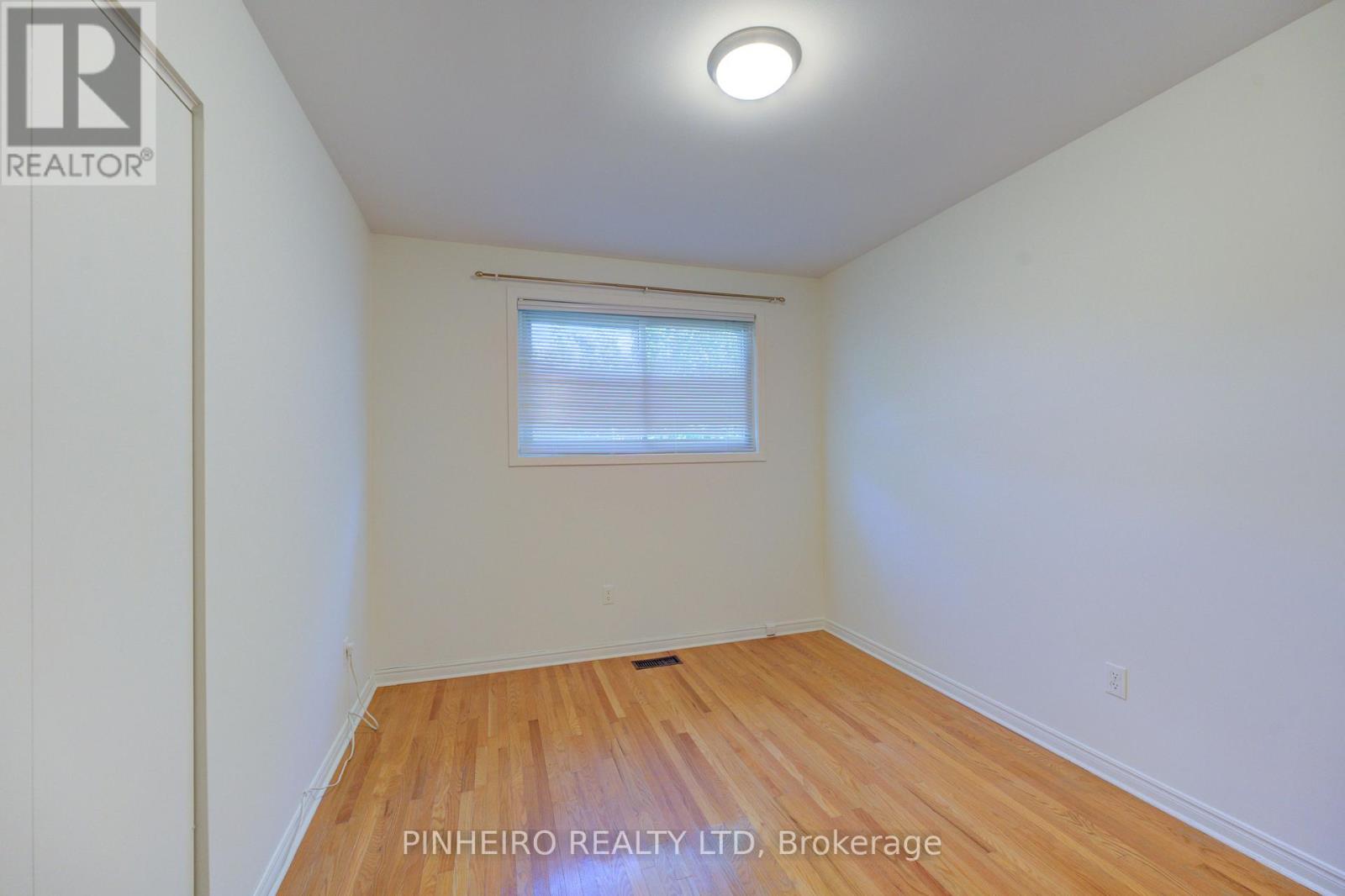 67 Harcroft Crescent, London South, Ontario  N6C 2Z9 - Photo 21 - X12376722