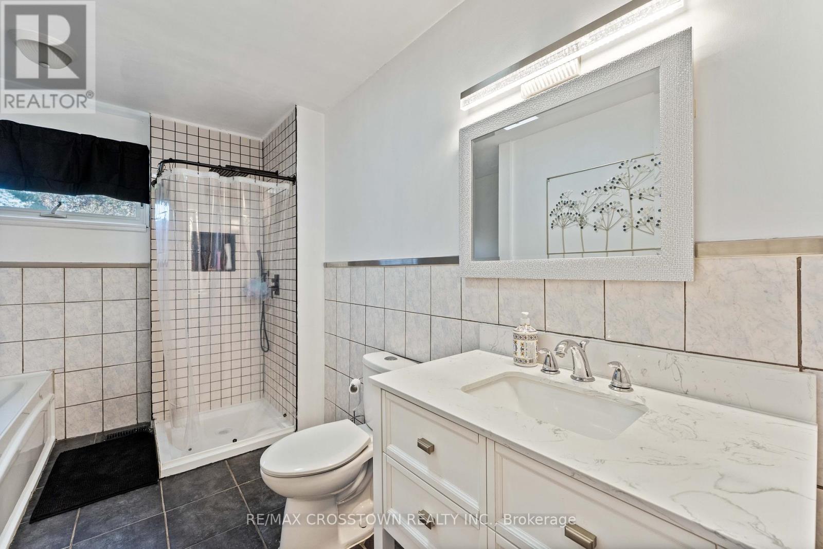 204 Camilla Crescent, Essa (Thornton), Ontario  L0L 2N0 - Photo 16 - N12376461