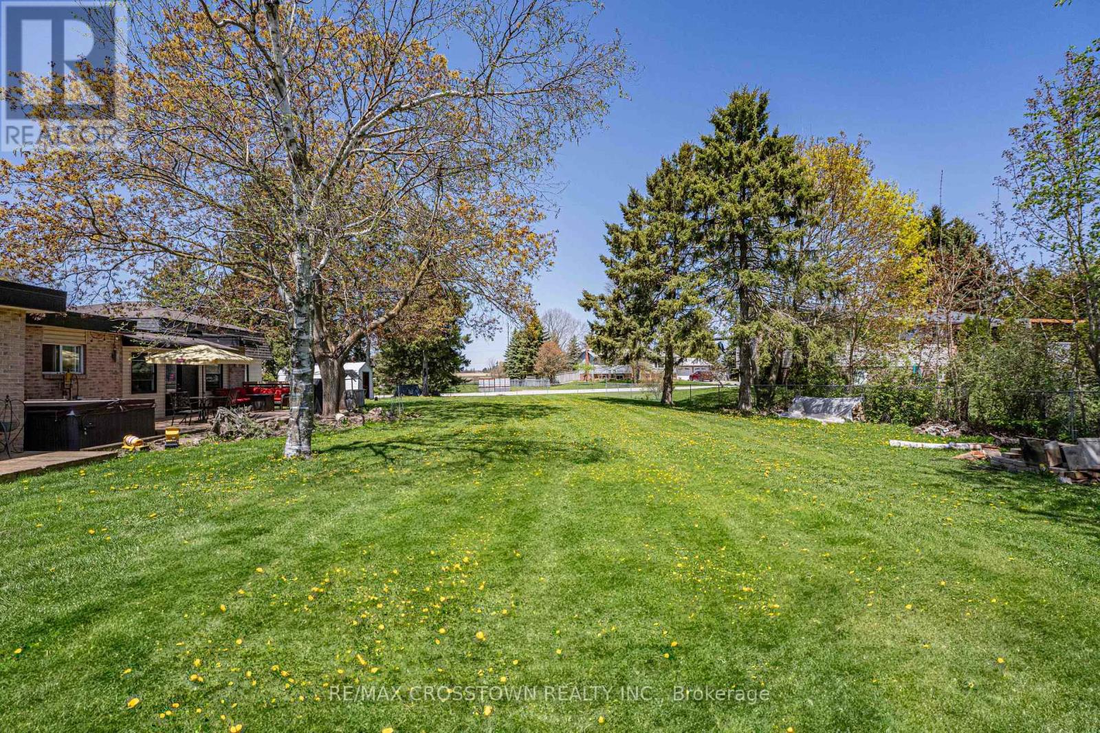 204 Camilla Crescent, Essa (Thornton), Ontario  L0L 2N0 - Photo 33 - N12376461