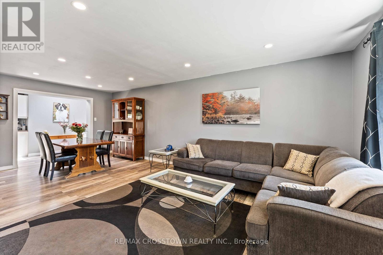 204 Camilla Crescent, Essa (Thornton), Ontario  L0L 2N0 - Photo 8 - N12376461