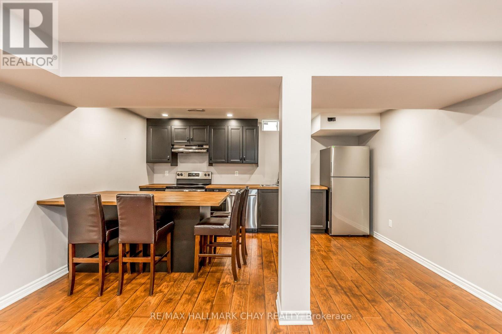 Lower - 160 Golden Gate Circle, Vaughan, Ontario  L4H 1N6 - Photo 13 - N12376518
