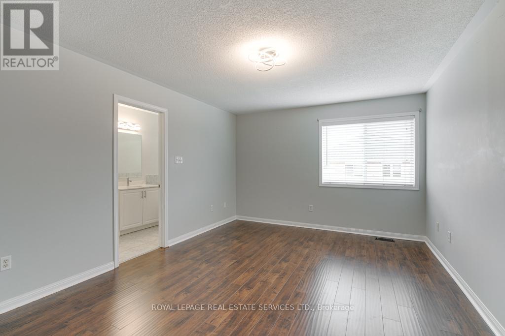 Upper - 1327 Weir Chase, Mississauga, Ontario  L5V 2W7 - Photo 21 - W12376473