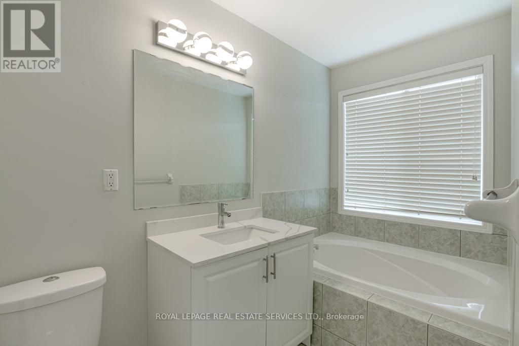 Upper - 1327 Weir Chase, Mississauga, Ontario  L5V 2W7 - Photo 26 - W12376473
