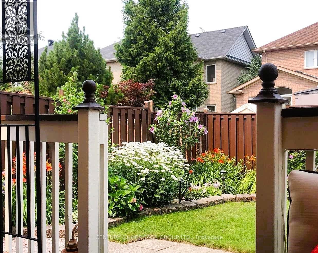 3241 Apricot Street, Mississauga, Ontario  L5N 8A8 - Photo 24 - W12376492