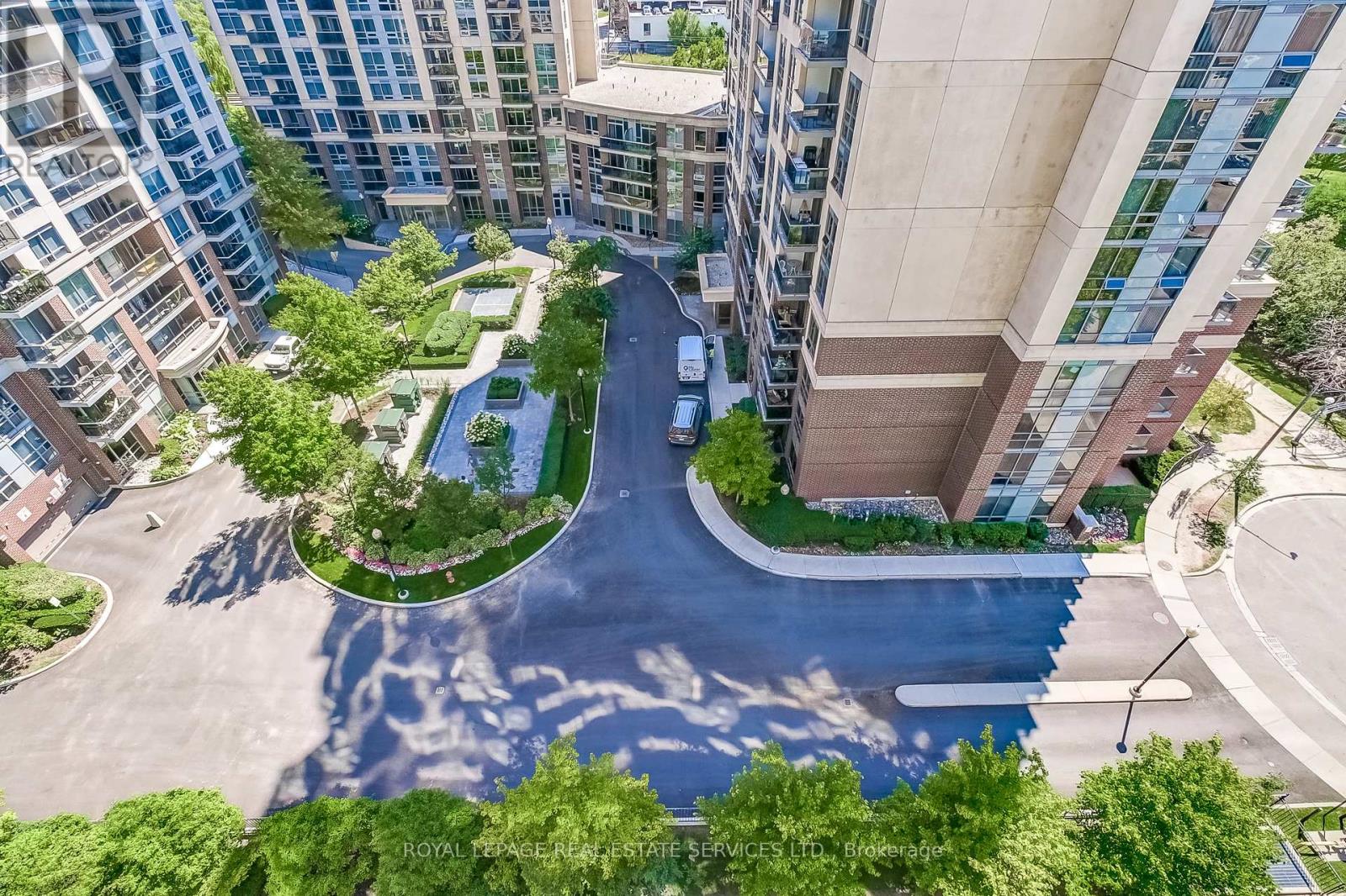 1005 - 9 Michael Power Place, Toronto (Islington-City Centre West), Ontario  M9A 0A5 - Photo 30 - W12376507