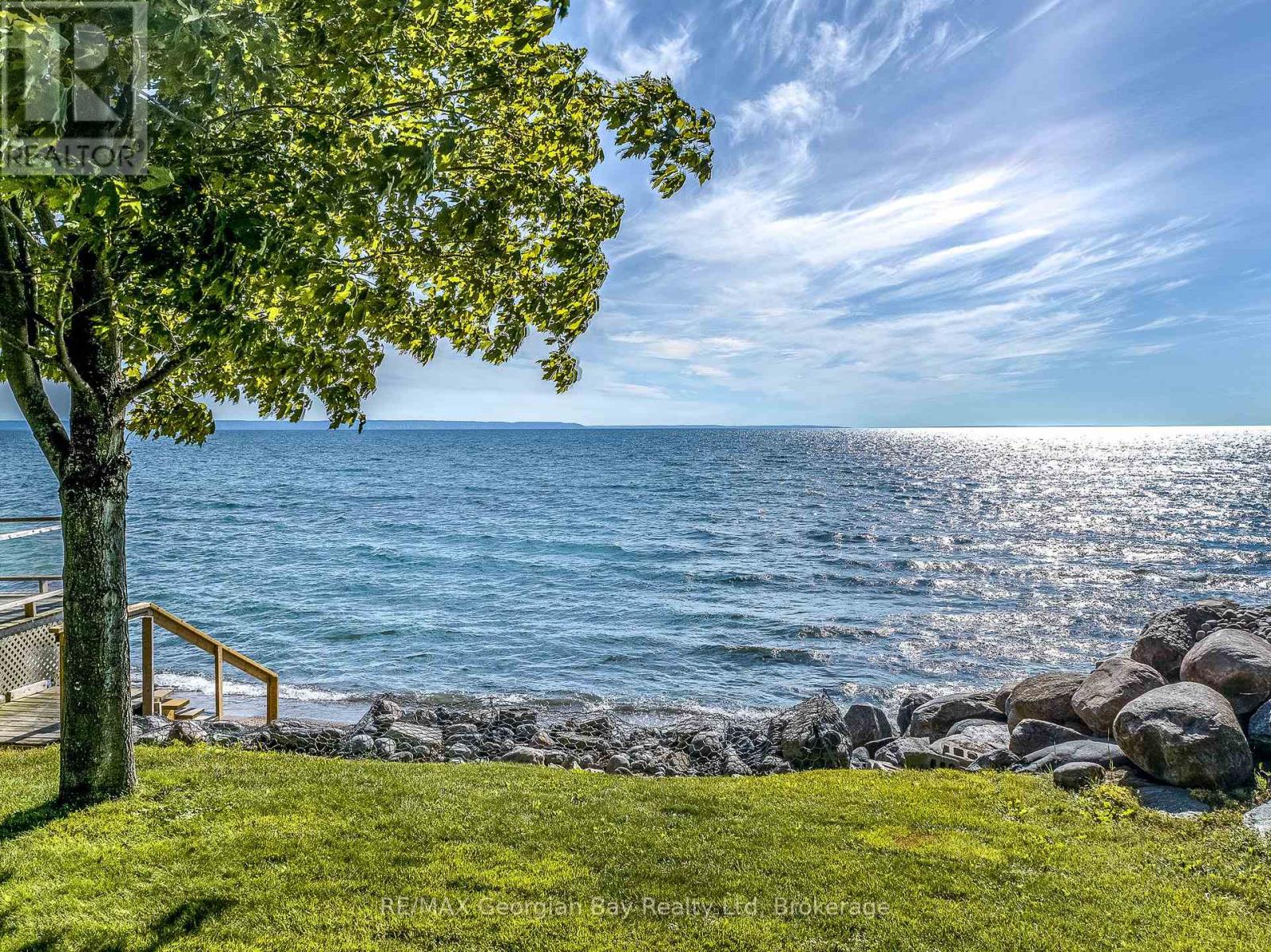 16 Yarwood Road, Tiny, Ontario  L0L 2J0 - Photo 5 - S12376829