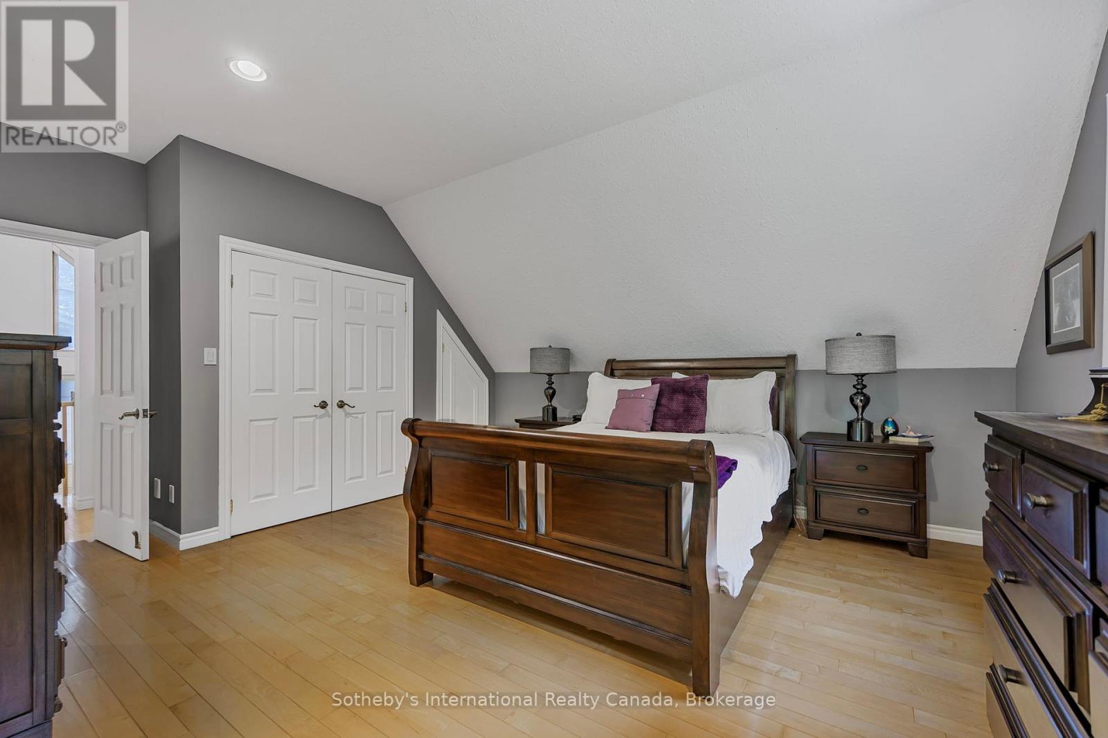 28 Big Tree Circle, Mulmur, Ontario  L9V 3M3 - Photo 30 - X12376790