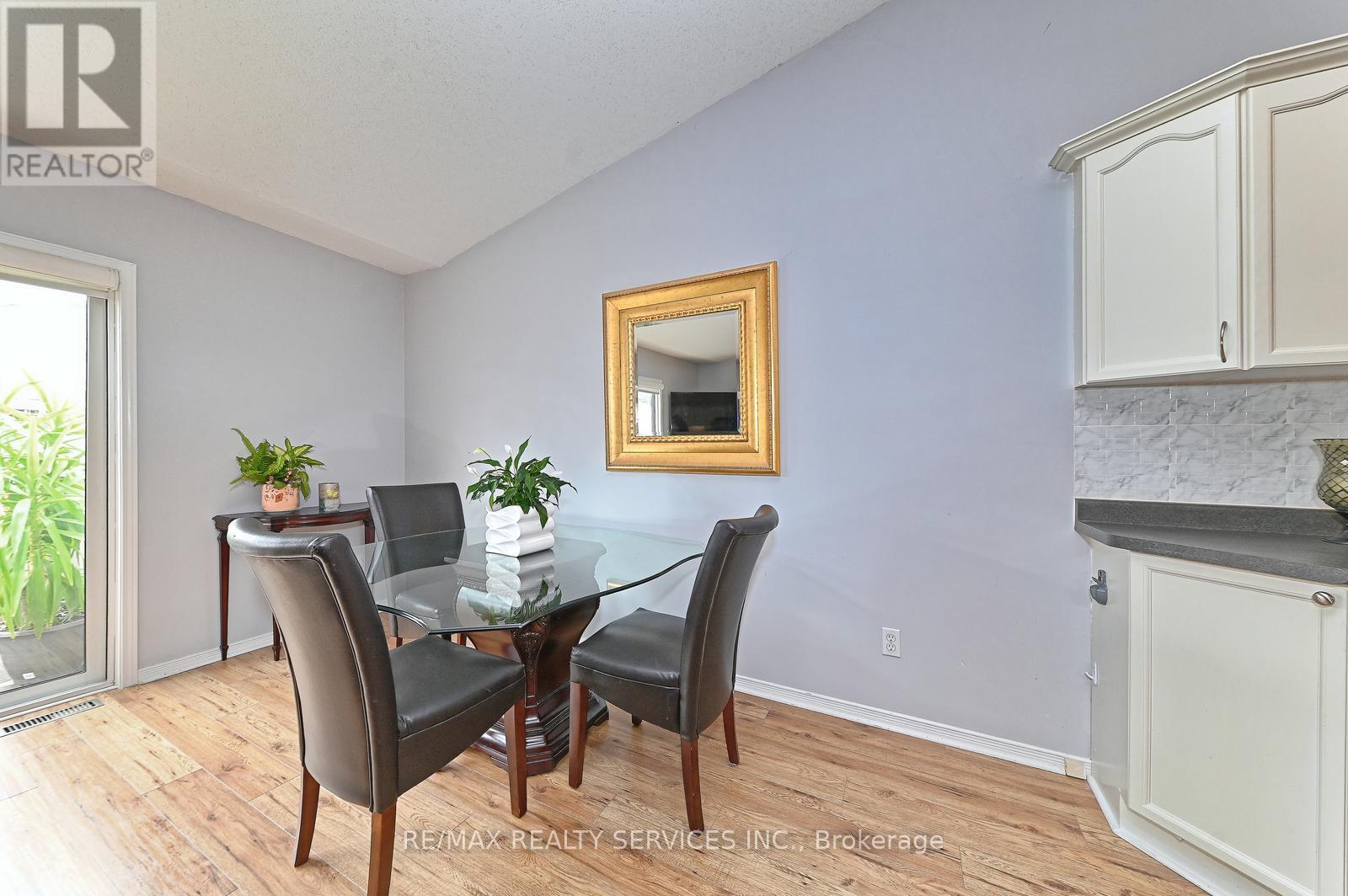 31 - 1077 Hamilton Road, London East, Ontario  N5W 6G3 - Photo 10 - X12376468