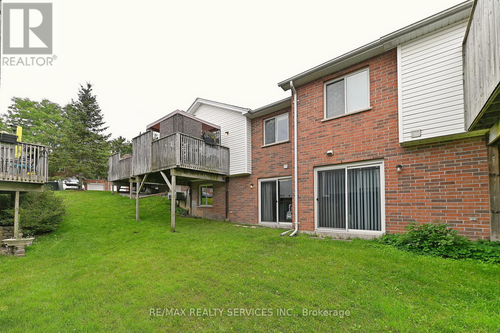 31 - 1077 Hamilton Road, London East, Ontario  N5W 6G3 - Photo 20 - X12376468