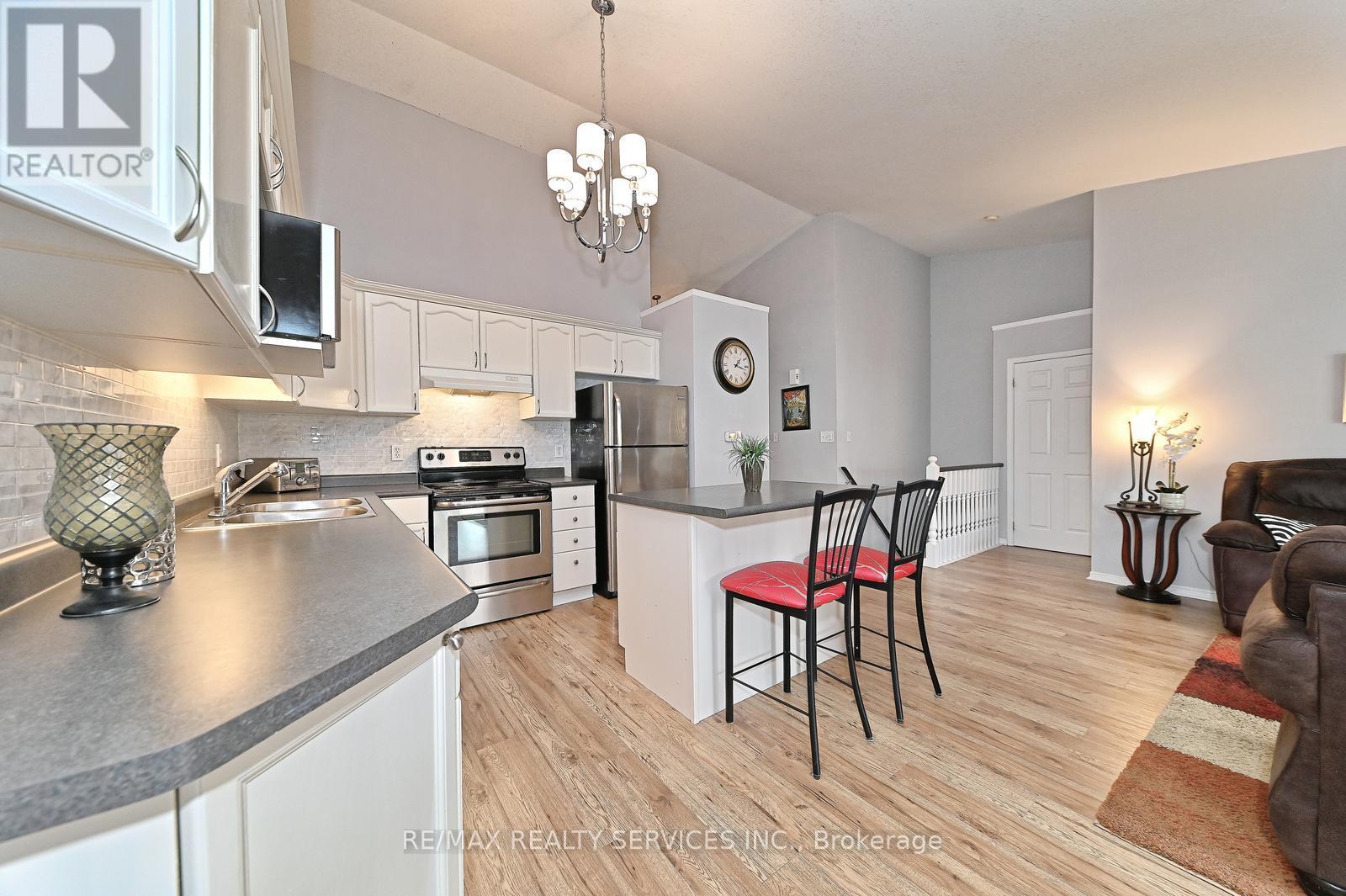 31 - 1077 Hamilton Road, London East, Ontario  N5W 6G3 - Photo 5 - X12376468