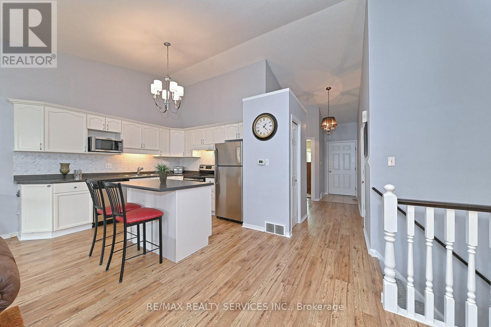 31 - 1077 Hamilton Road, London East, Ontario  N5W 6G3 - Photo 6 - X12376468