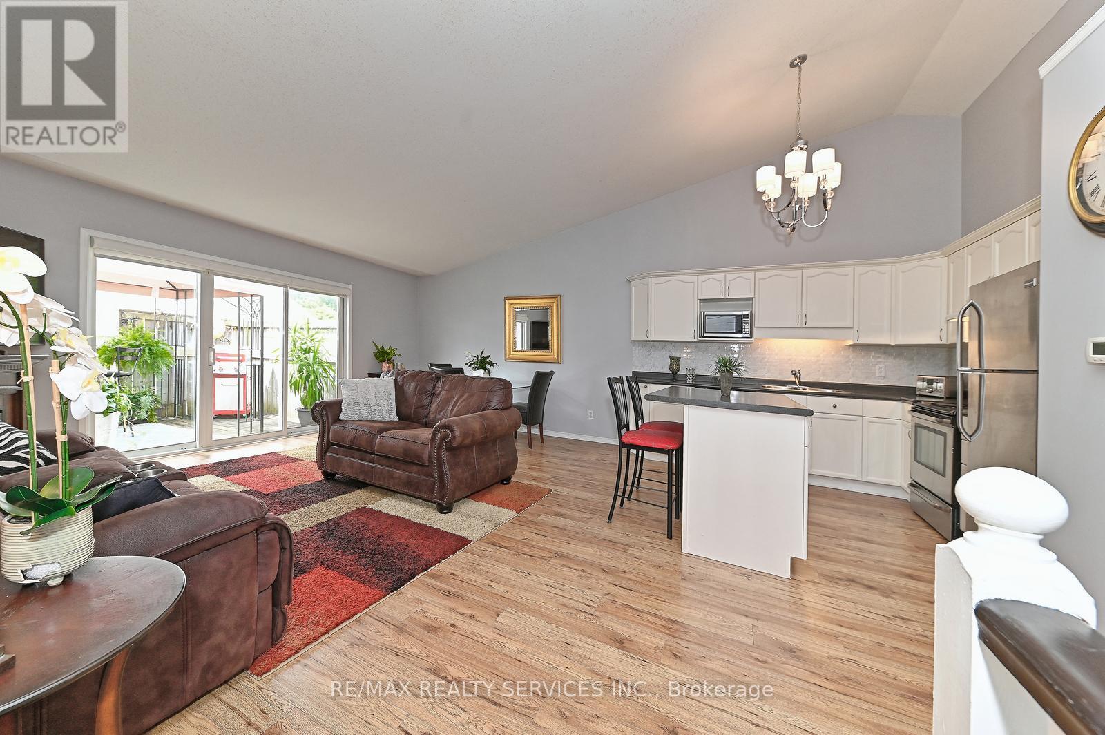 31 - 1077 Hamilton Road, London East, Ontario  N5W 6G3 - Photo 8 - X12376468