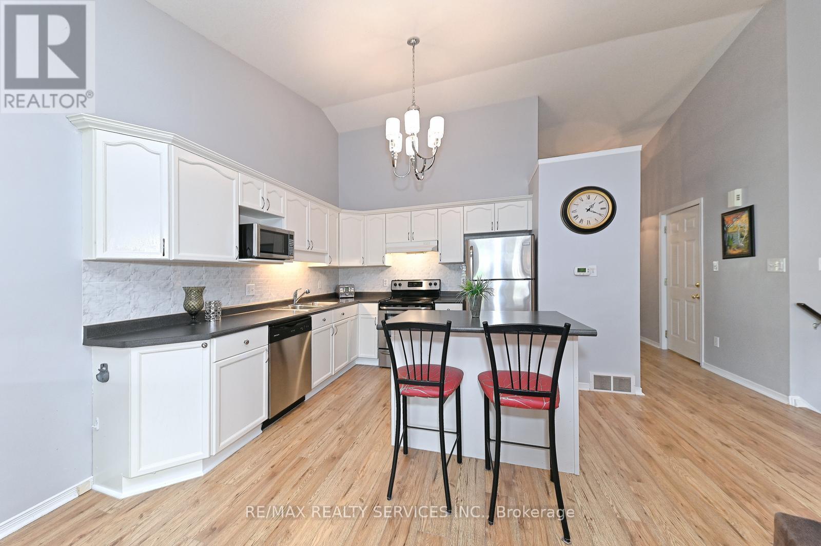 31 - 1077 Hamilton Road, London East, Ontario  N5W 6G3 - Photo 9 - X12376468